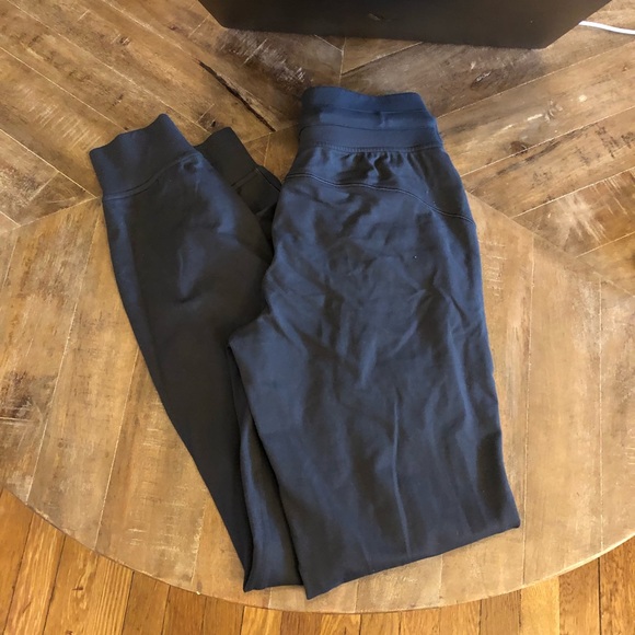 Lululemon Ready to Rulu 7/8 joggers - Picture 1 of 3